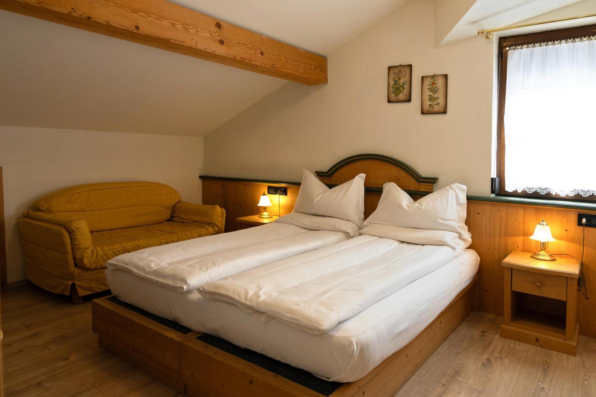 Albergo Venezia パッソ・ロッレ エクステリア 写真