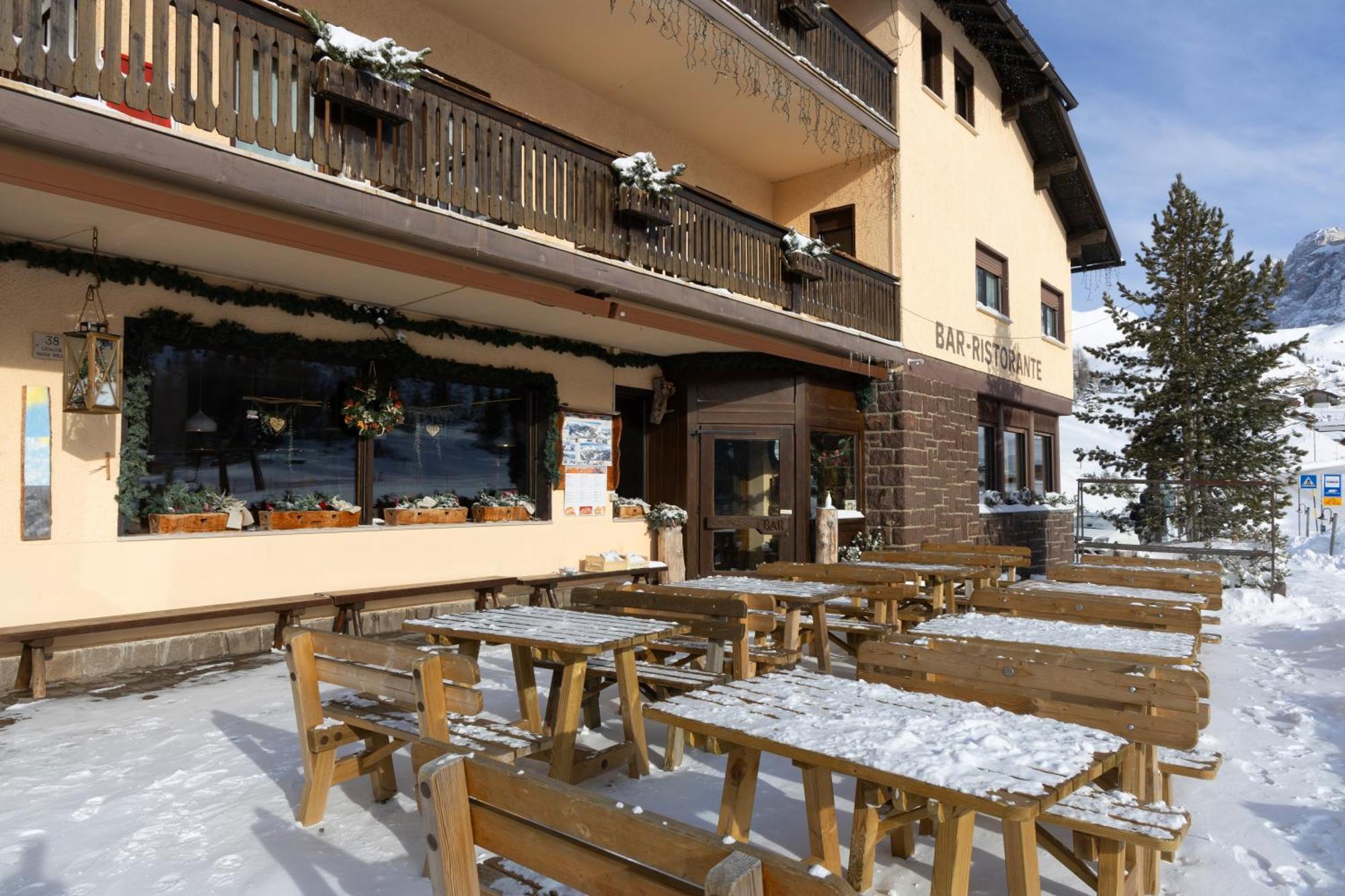 Albergo Venezia パッソ・ロッレ エクステリア 写真